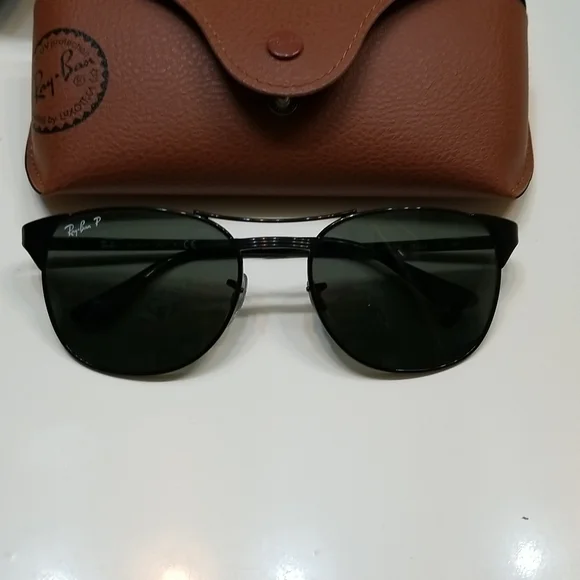 Sunglasses - Picture 1 of 3